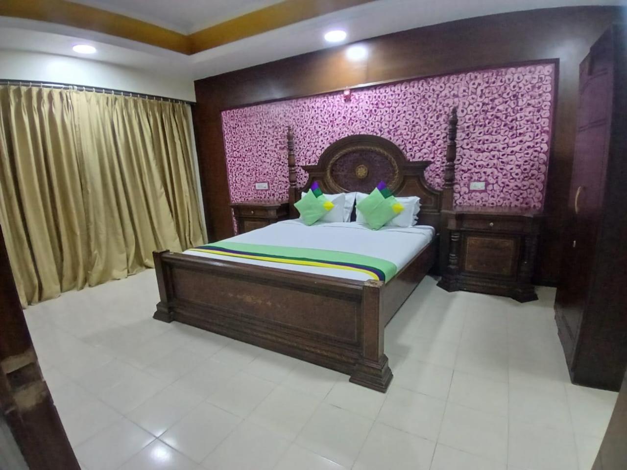 Blossom Rooms Hotel Vashishtha - Free Lunch Or Dinner- Free Breakfast Hyderabad Exterior photo